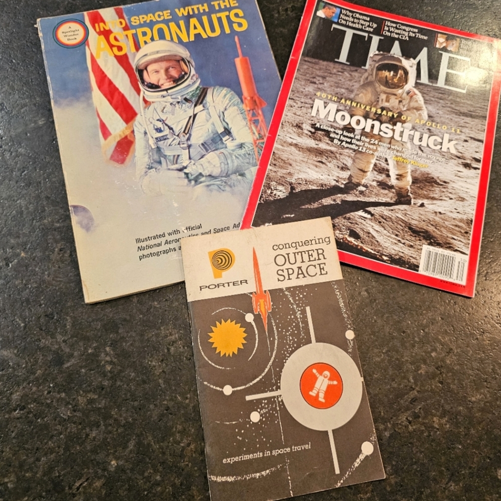 Vintage 1957, '65 and 2009 Space Exploration books & magazine set of 3